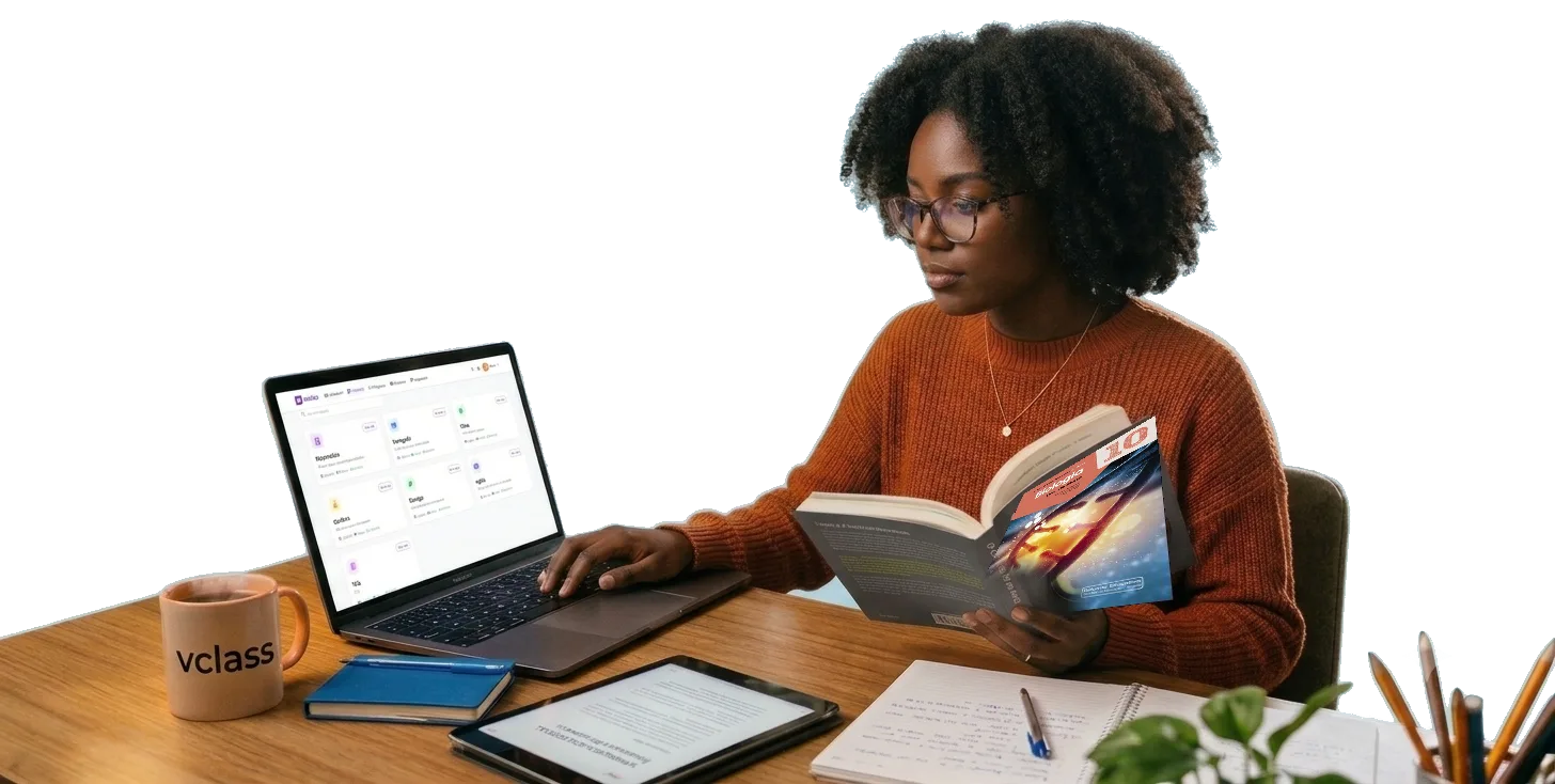 Estudante a aprender com o VClass